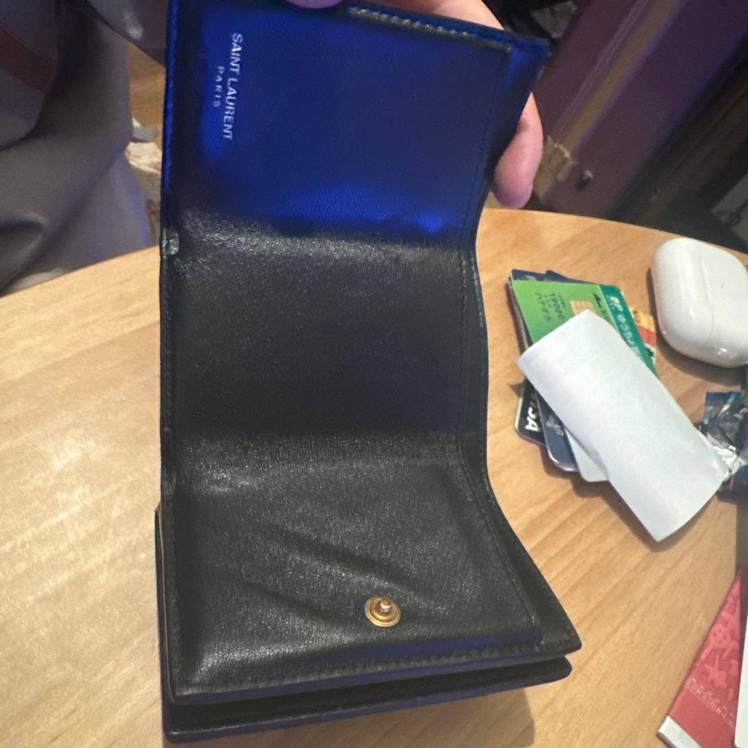 サンローラン財布三つ折り