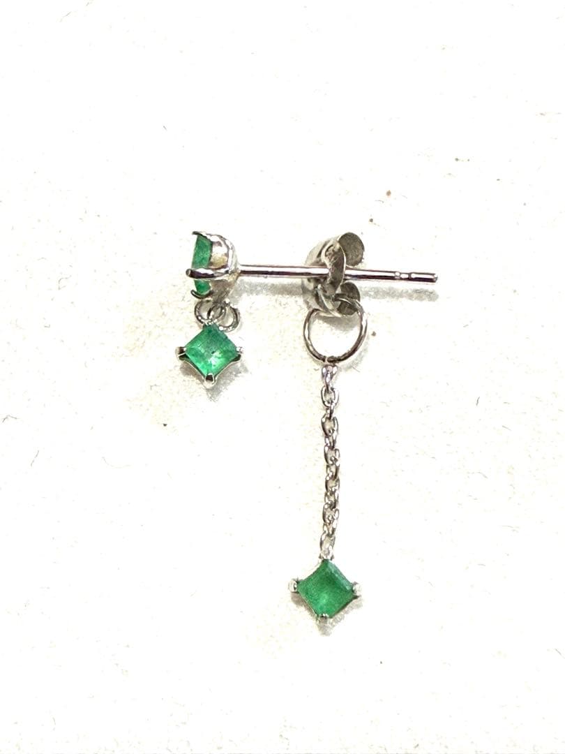 ★エメラルド K14WG スィングキャッチピアス★