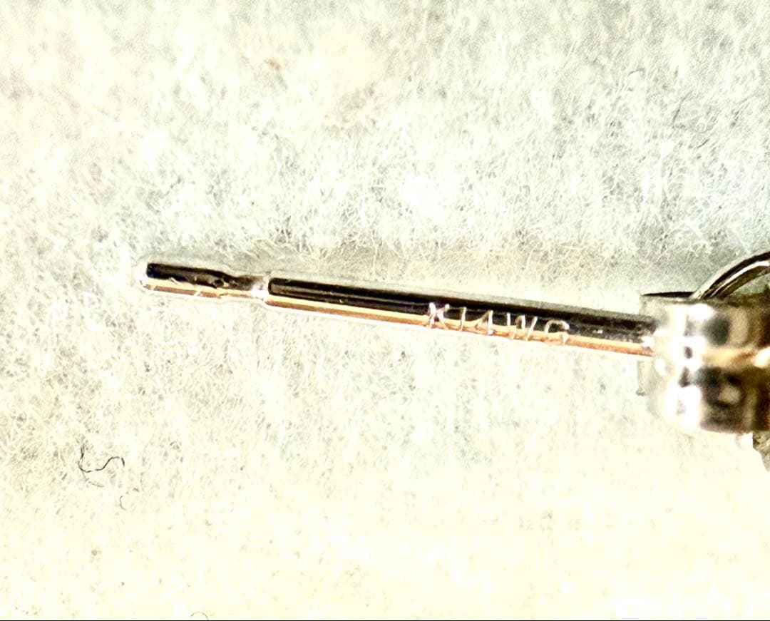 ★エメラルド K14WG スィングキャッチピアス★