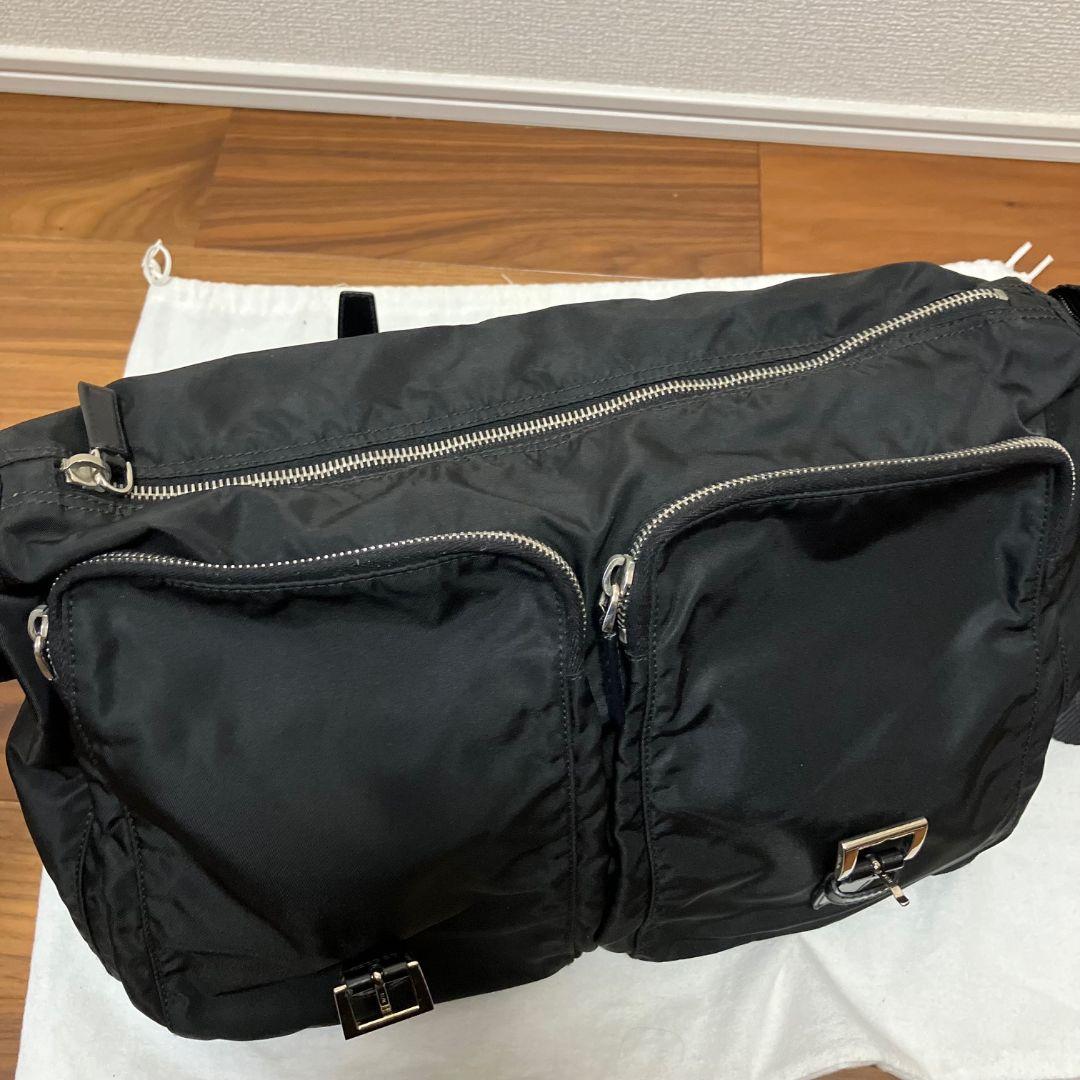 極美品　PRADA　ショルダーバッグ　黒　保存袋付