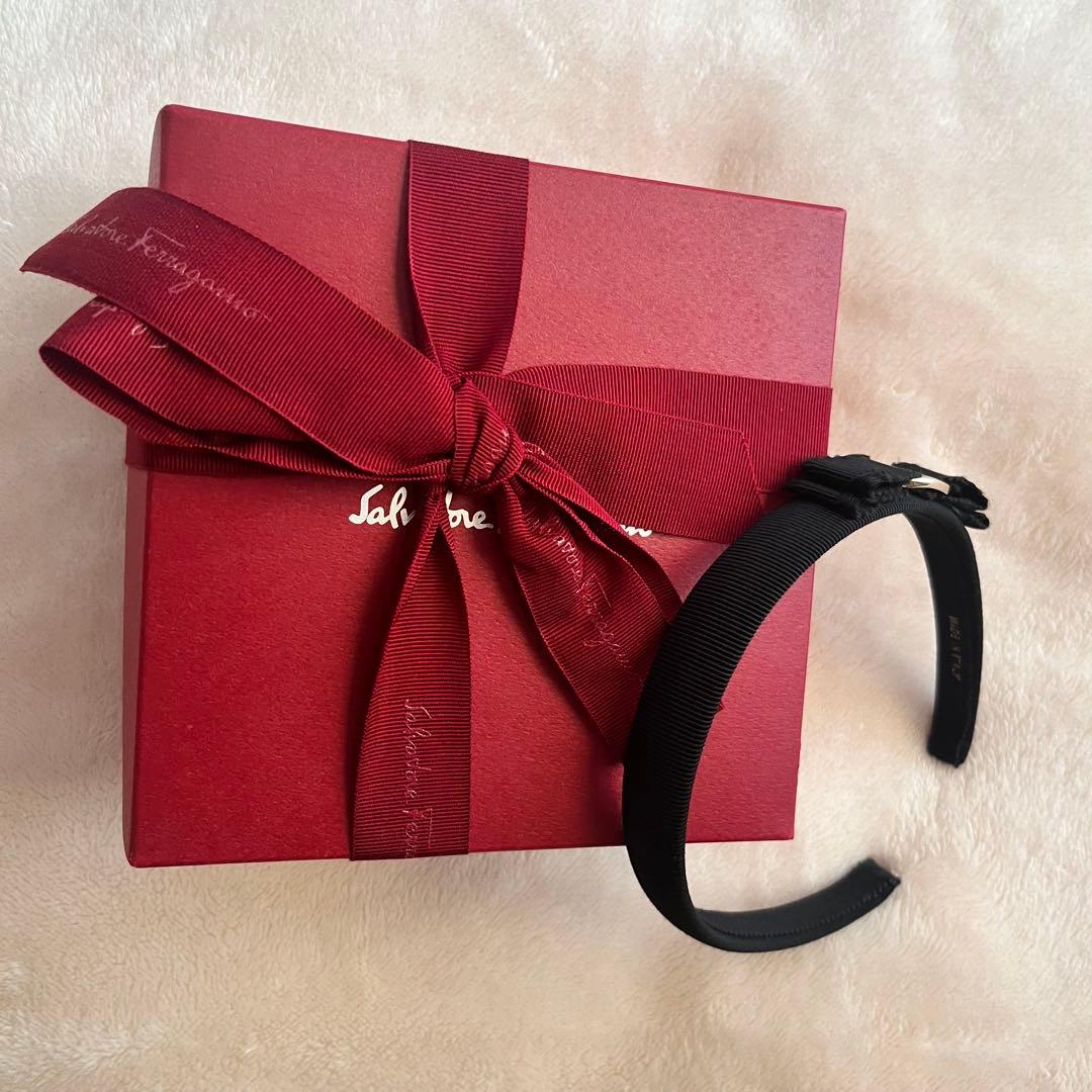 Salvatore Ferragamo カチューシャ ブラック