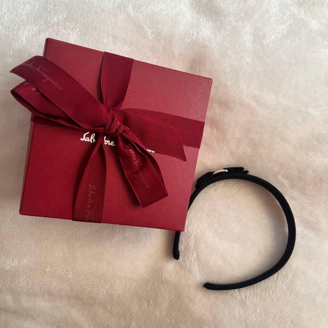 Salvatore Ferragamo カチューシャ ブラック