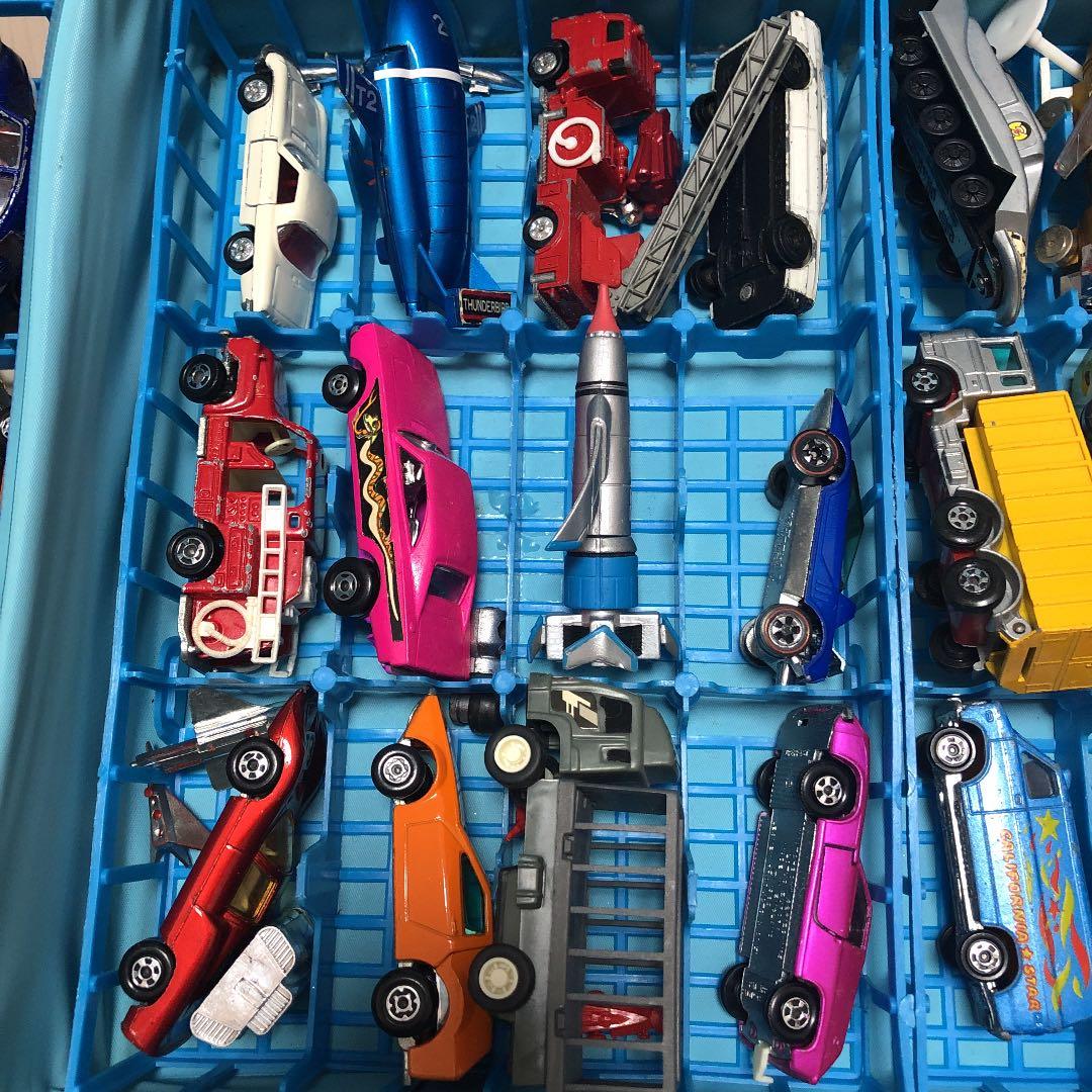 トミカ まとめ売り　希少　ミニカー　大量　ケースごと可　コレクション