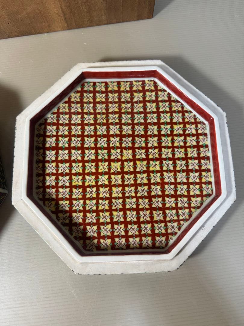 2416 九谷泉焼　加全作　色絵牡丹文　飾筥　蓋物　時代物