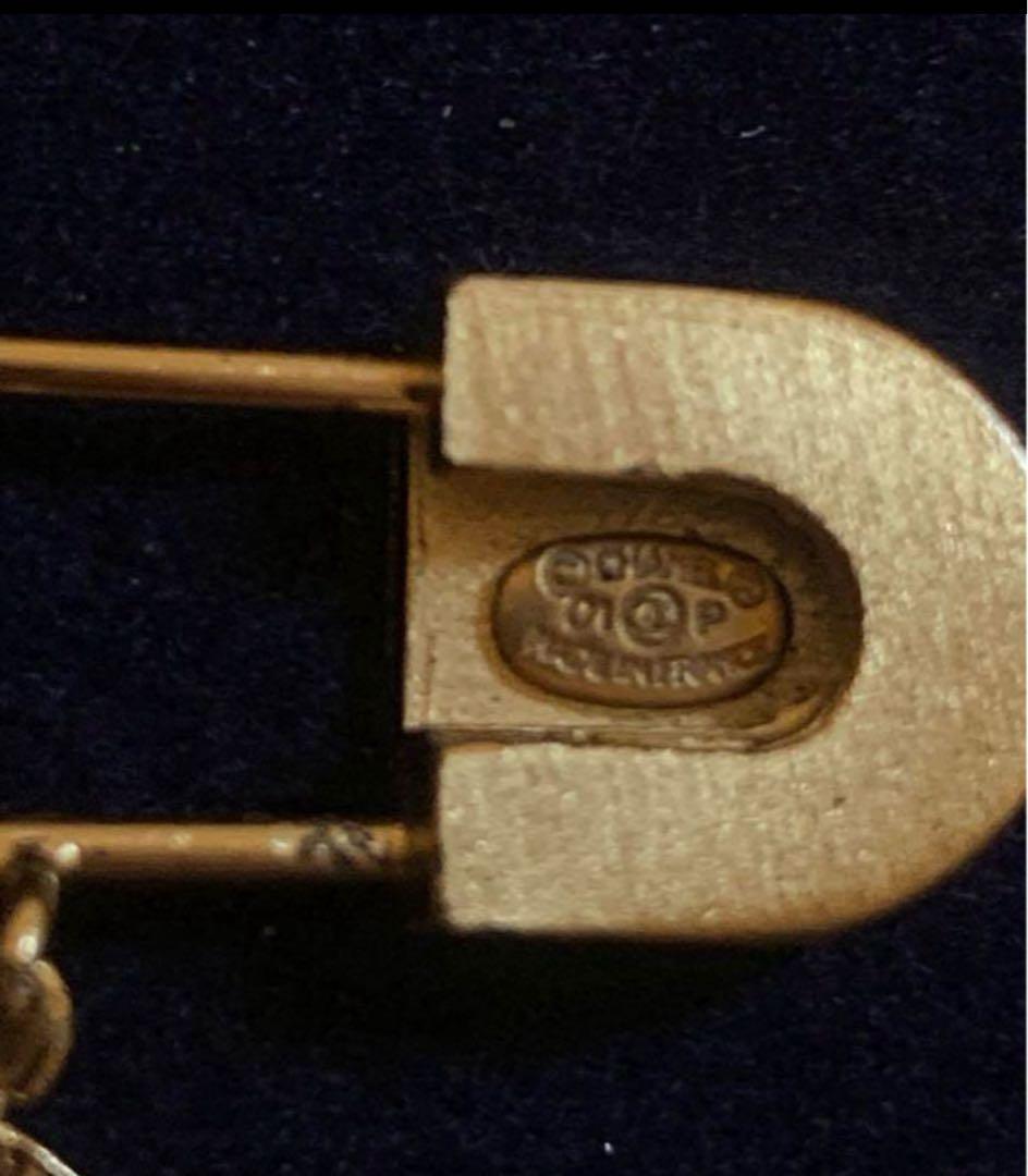 CHANEL クリスタル安全ピンブローチ　T&T