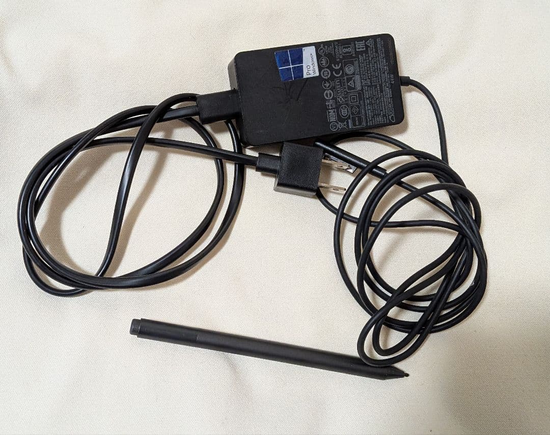 Microsoft Surface Pro5（2017年モデル / 第5世代）