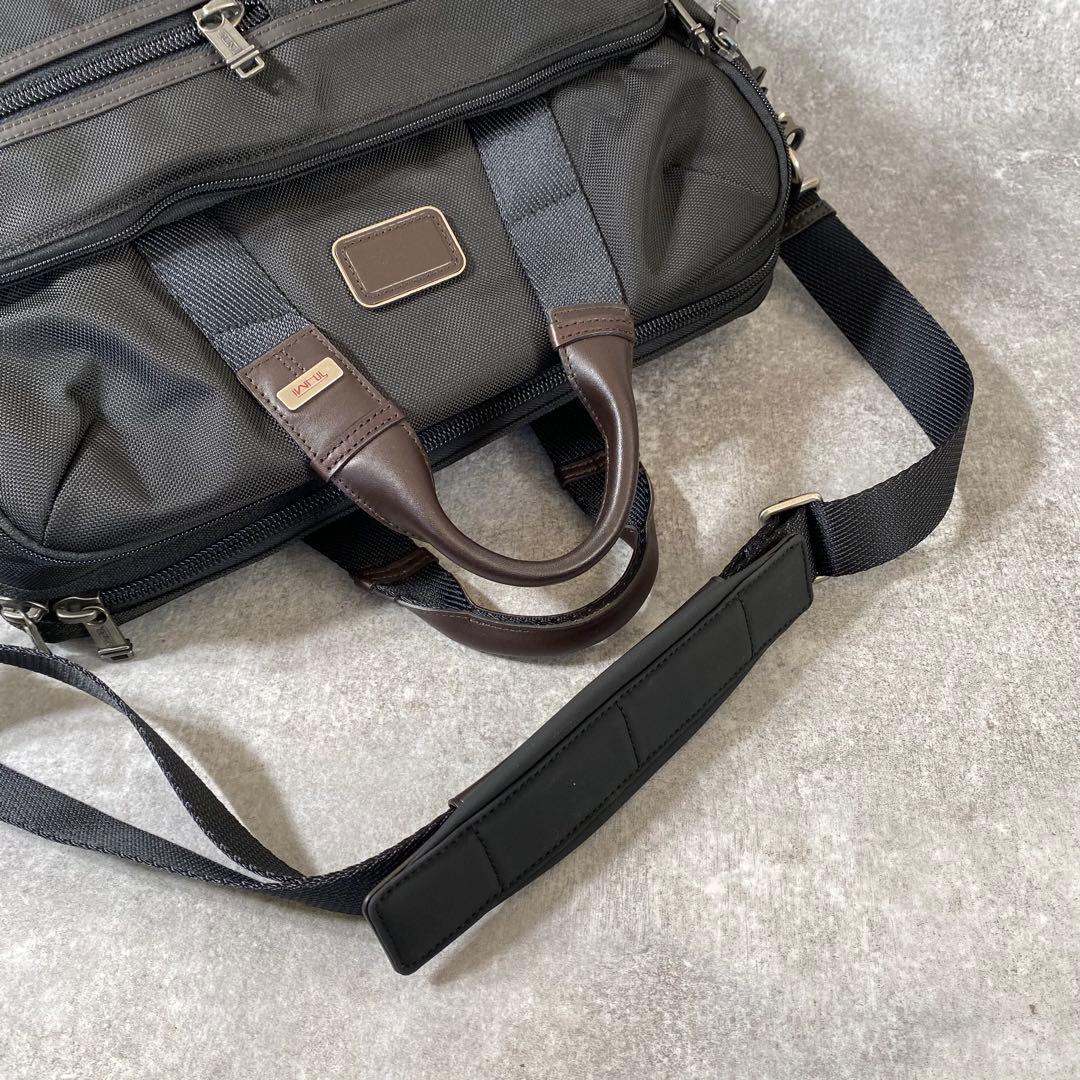 TUMI ALPHA BRAVO　ビジネスバッグ　ショルダー 2way ブラック