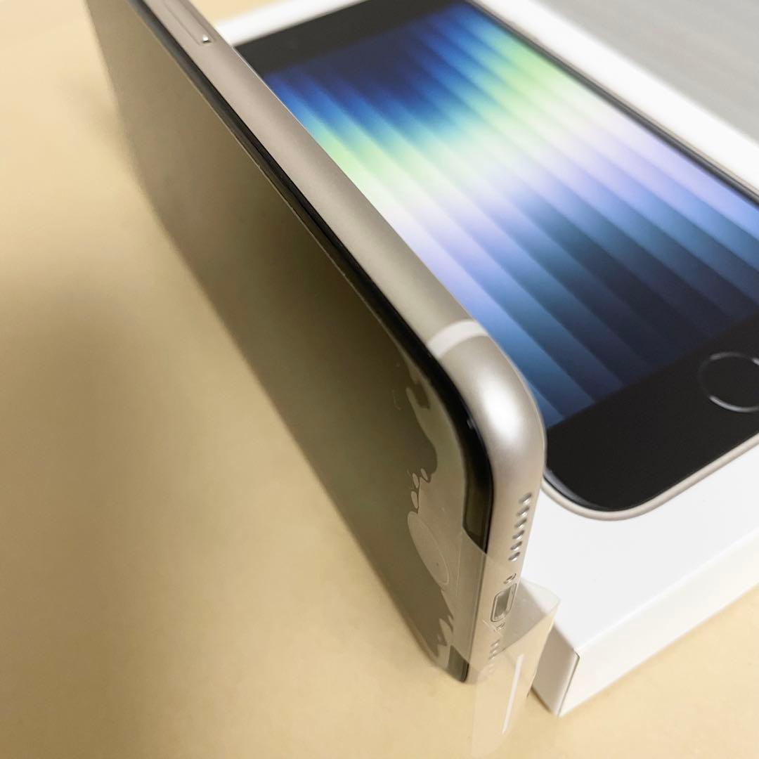ほぼ未使用 ジャンク iPhone SE3 64GB SE 3 第3世代 本体