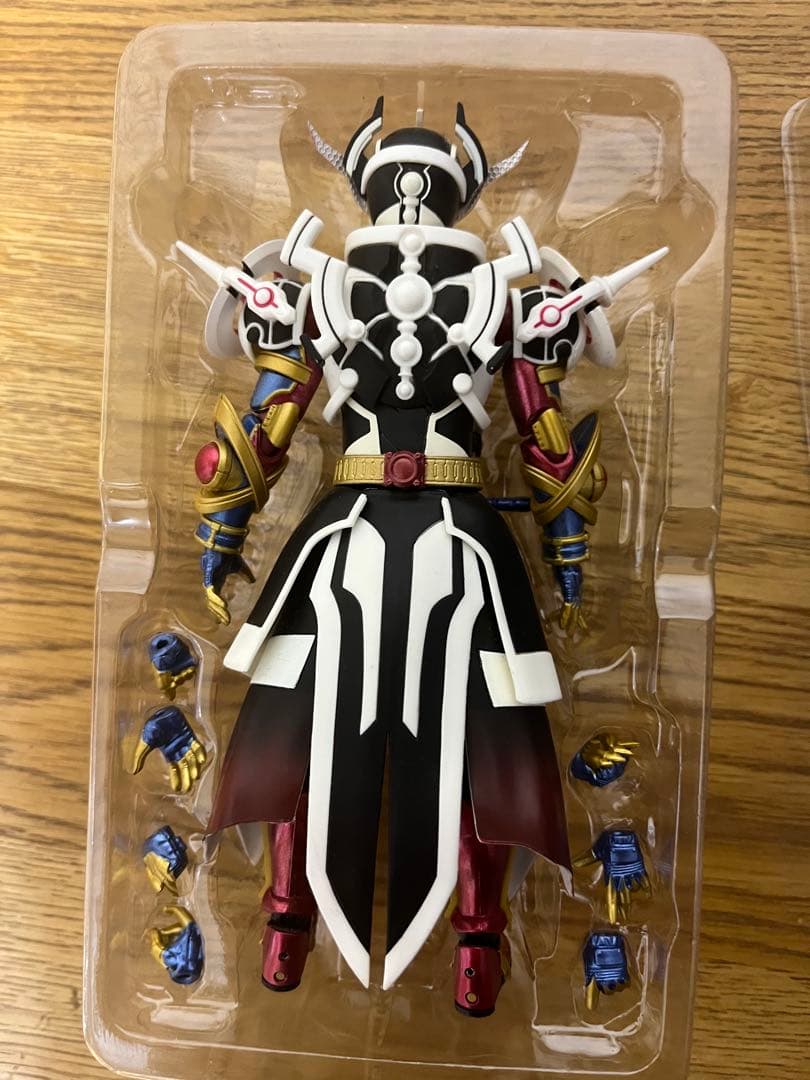 即日発送S.H.フィギュアーツ 仮面ライダーエボル　仮面ライダークローズエボル