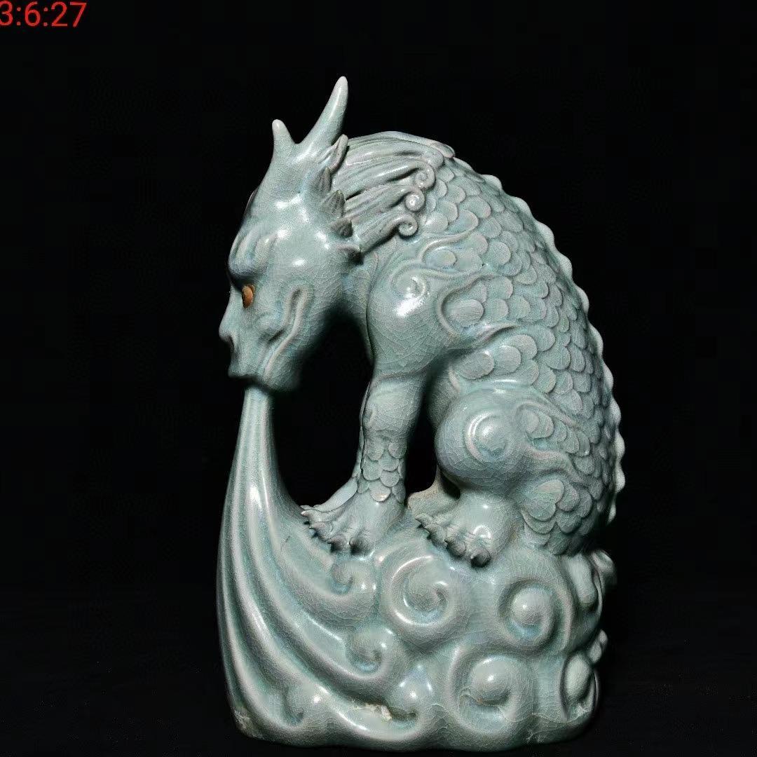 中国古美術・旧蔵の陶磁器、招福の瑞獣・19x30・案頭・置物・文房具・風水開運