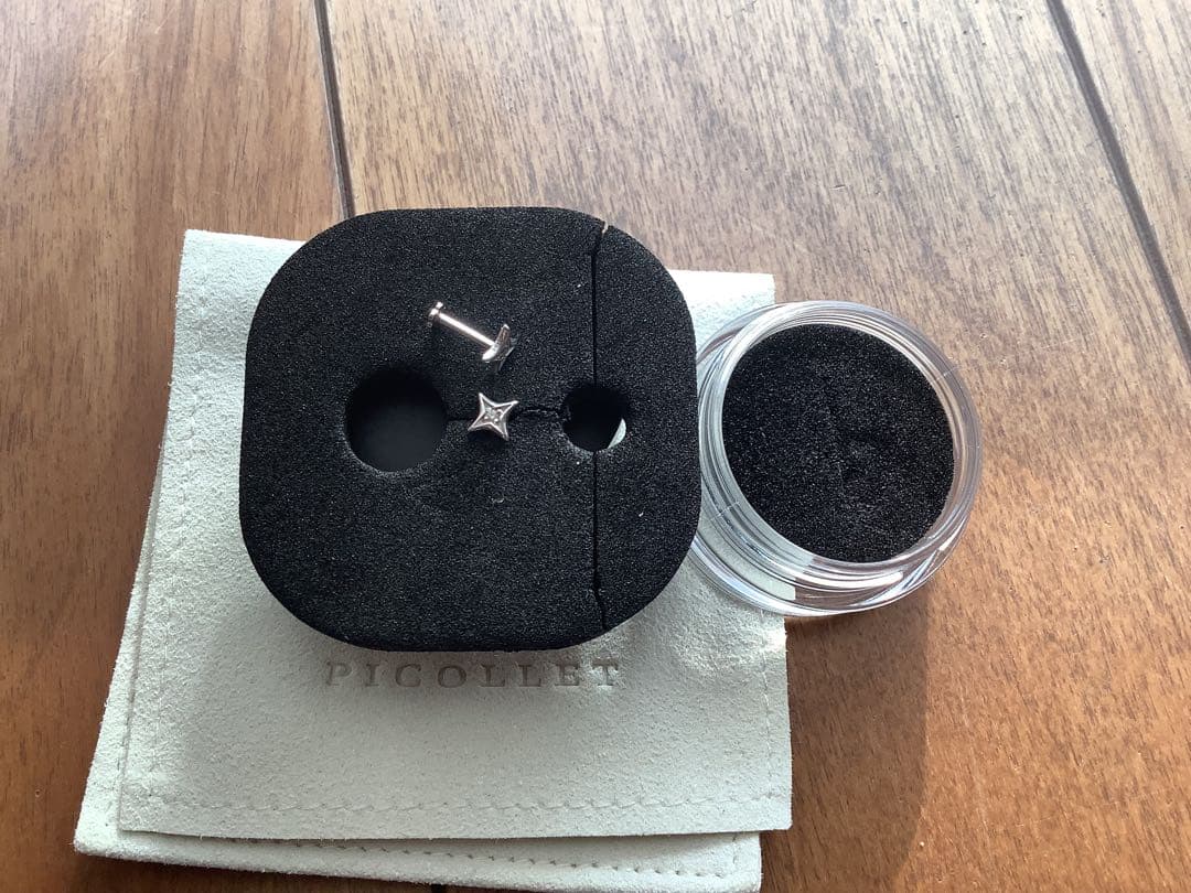 Picollet J&Co 14KWG ボディピアス 16G