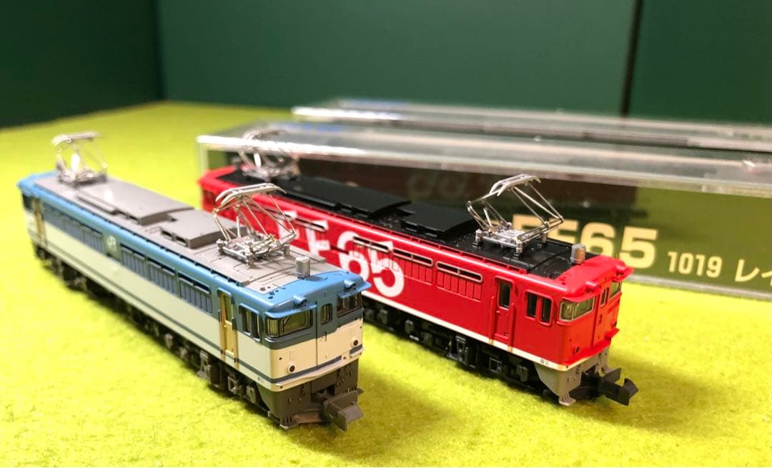 KATO 3019-6 / 7 EF65(2両セット)