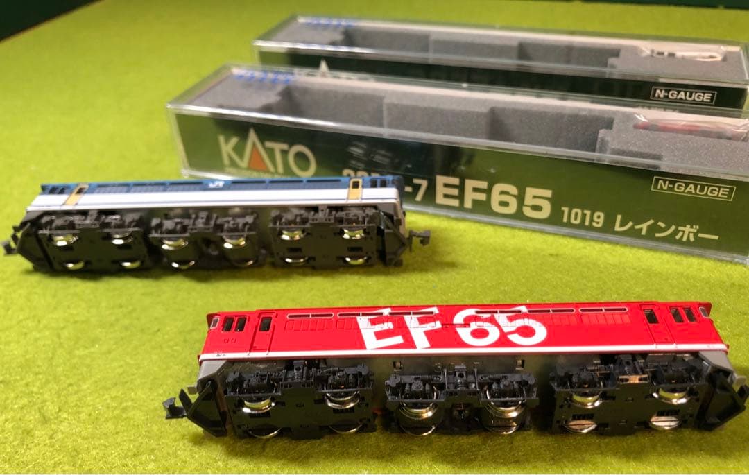KATO 3019-6 / 7 EF65(2両セット)
