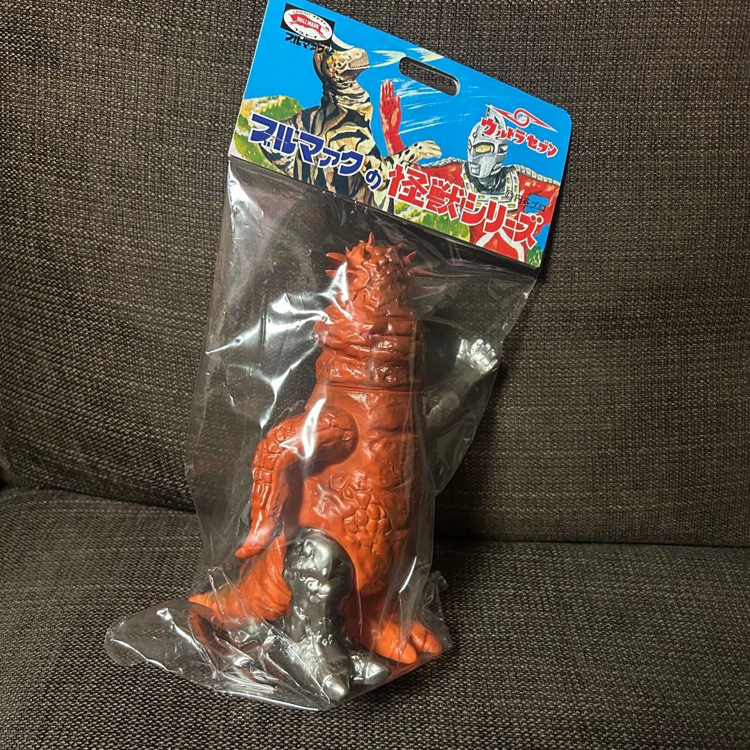 ブルマァク：改造パンドン、ヤモマーク：ネロンガ／ソフビ2点セット