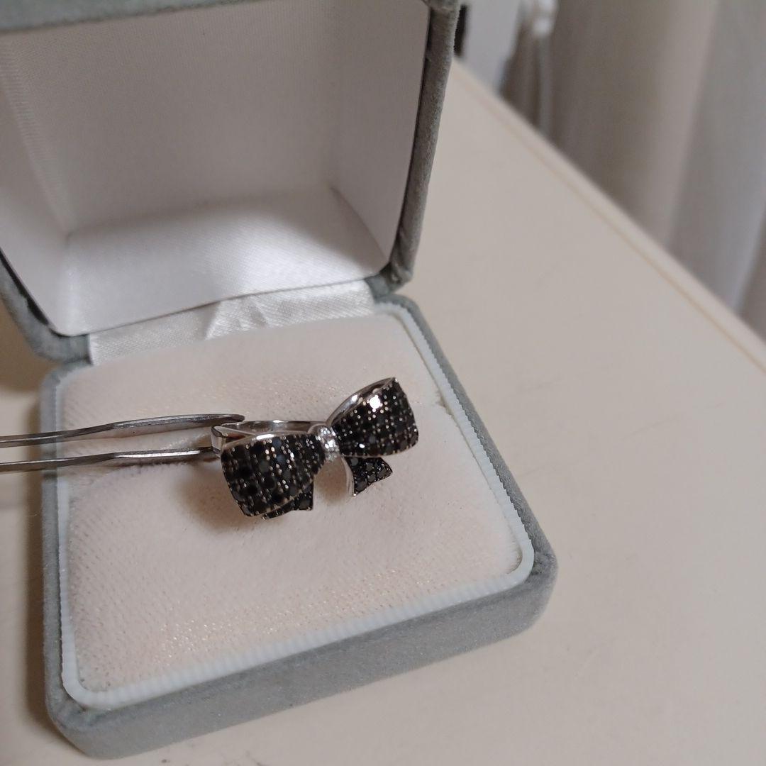 Ponte Vecchio リボンモチーフダイヤモンドリング K18WG 750