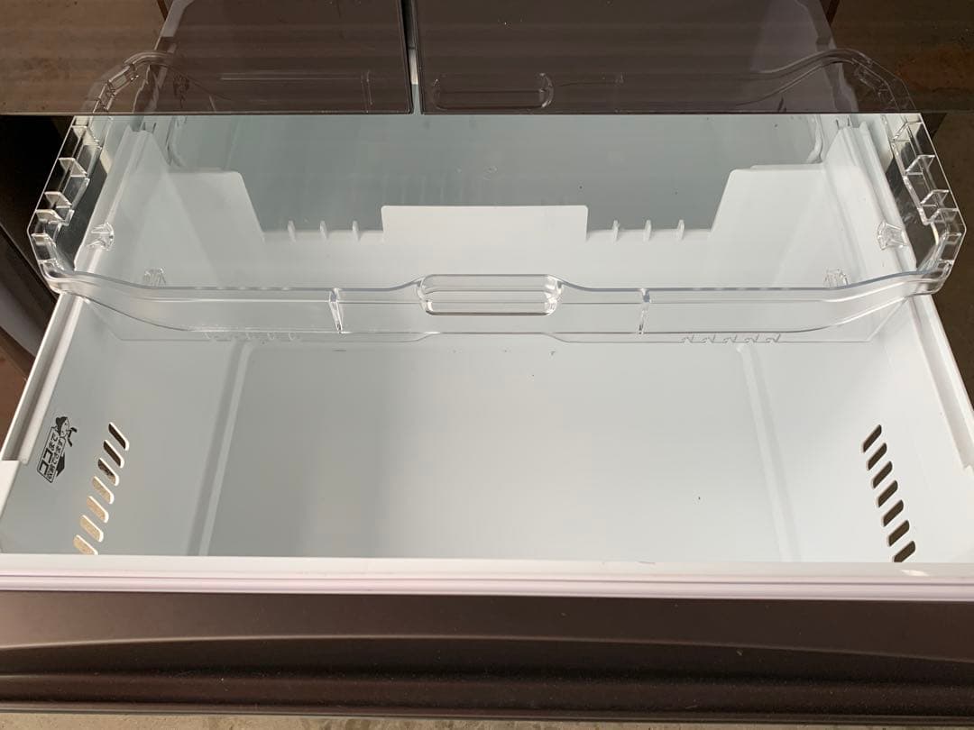 動作品　東芝555L大容量GR-J560FV 6ドア冷蔵庫 2016年