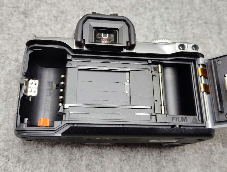 Canon EOS Rebel Ti フィルムカメラ　標準ズームレンズ付