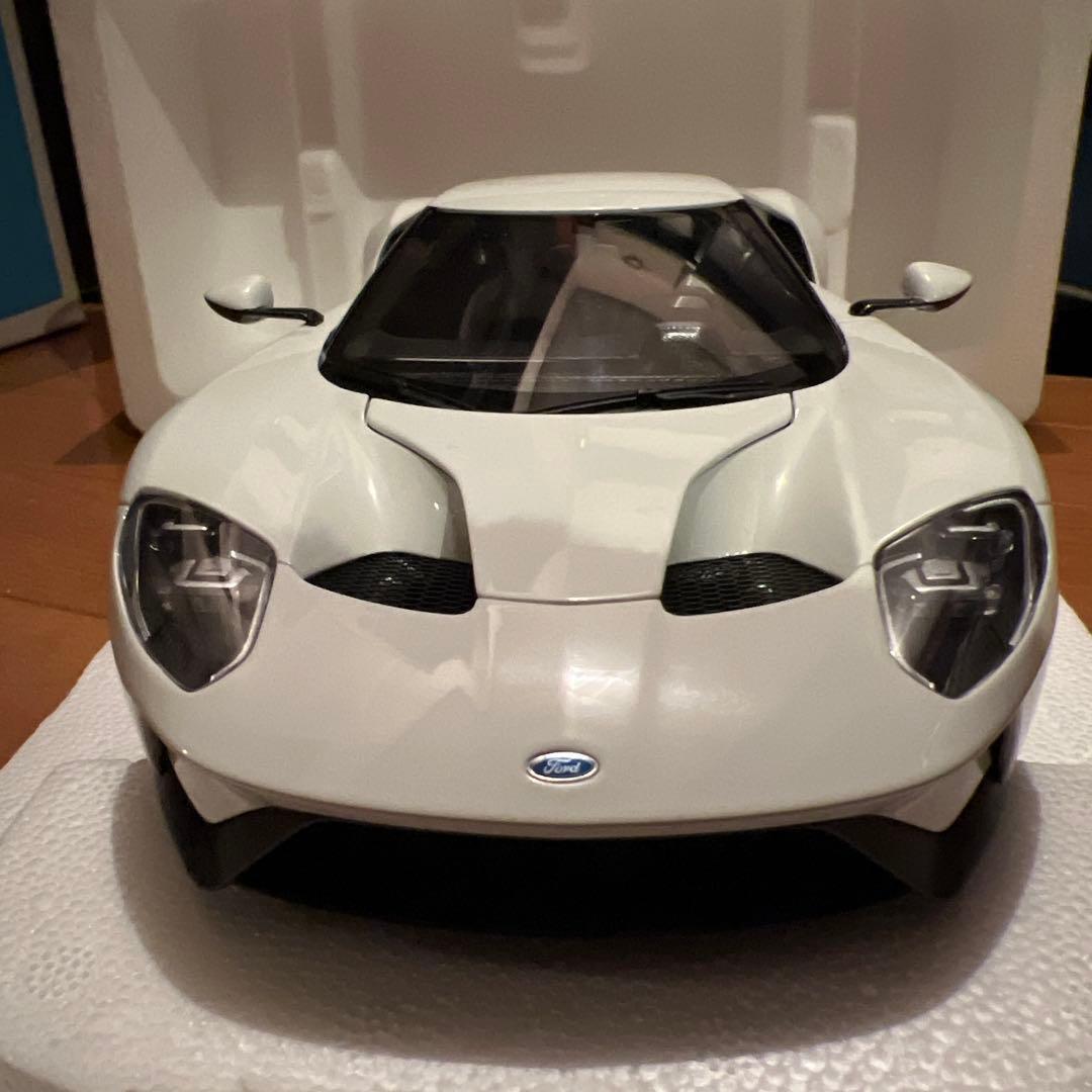 ハッピー様用 AUTOart 1/18 Ford GT ホワイト　オートアート