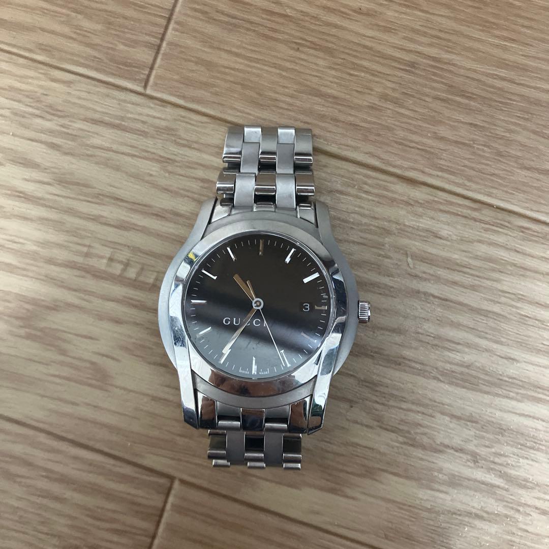 GUCCI 5500XLシルバー アナログ クォーツ 腕時計　ジャンク