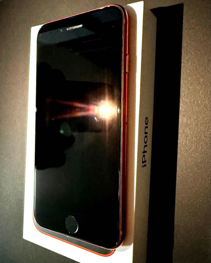 iPhone SE3 256GB プロダクトレッド SIMフリー