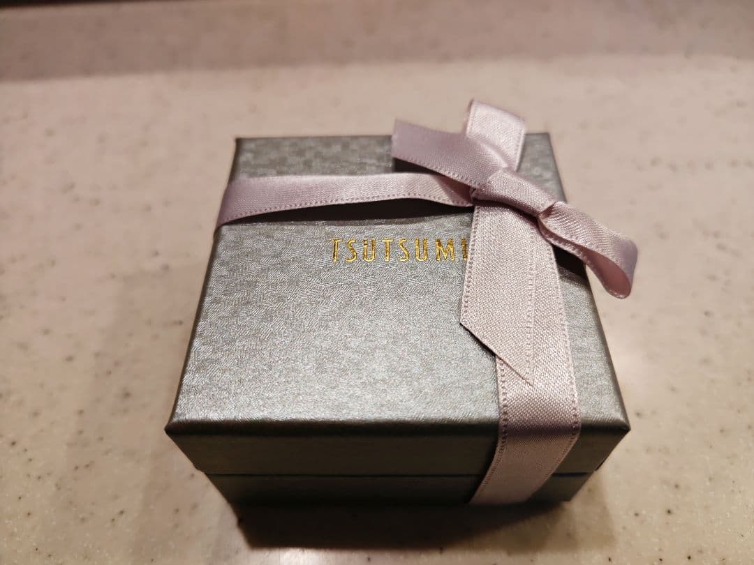 TSUTSUMI K10イエローゴールドマルチストーンピアス