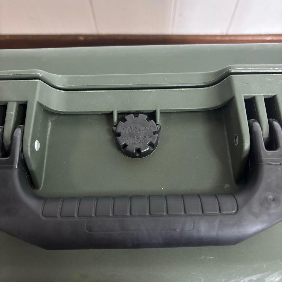 米軍放出品　HARDIGG STORM CASE IM2400 ODグリーン　①