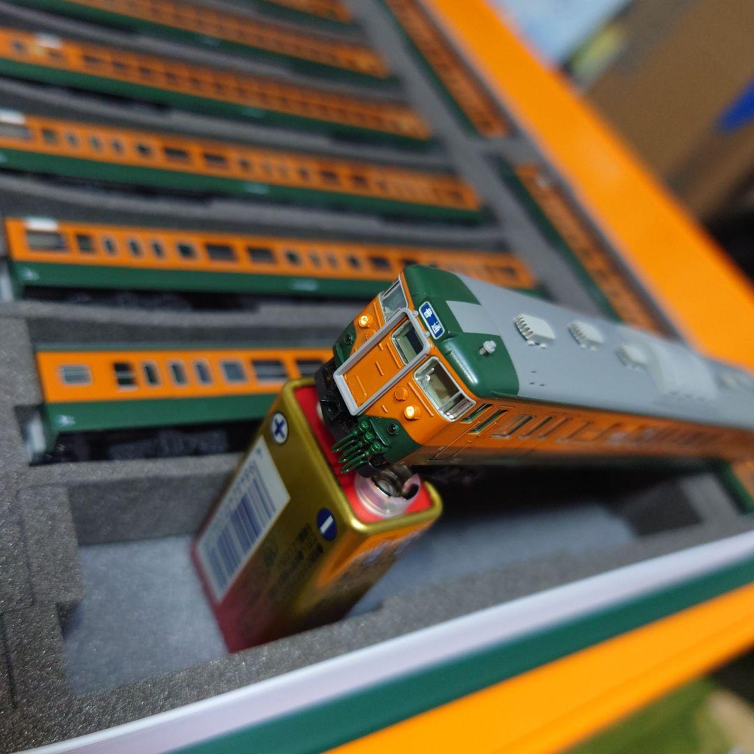 kato10-1586+10-1587 113系湘南色11両