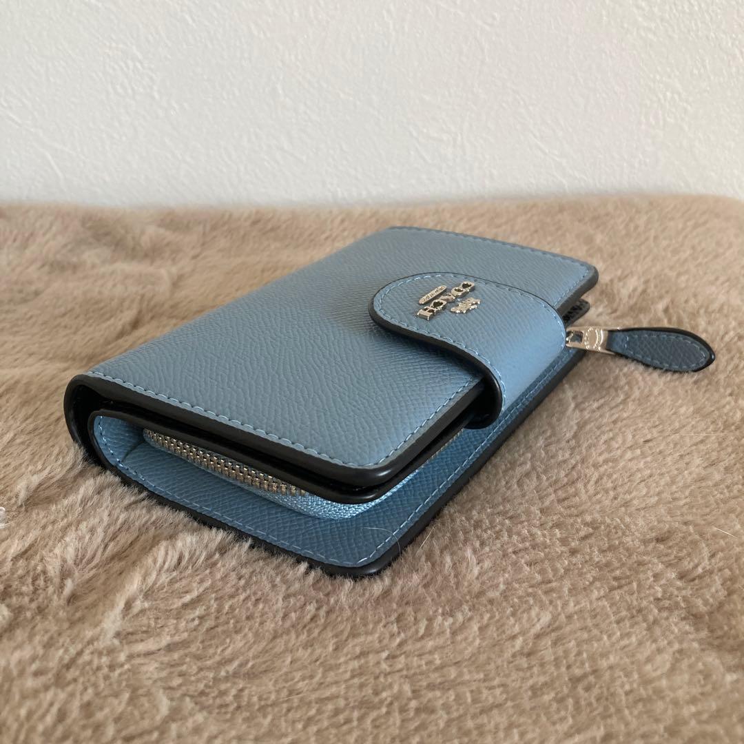 【美品】COACH コーチ 二つ折り財布 ライトブルー コンパクト