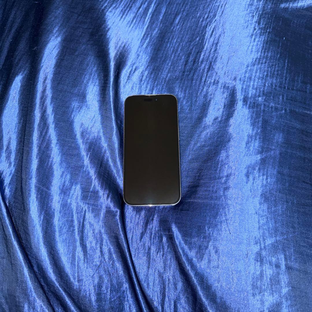 m*様 Apple iPhone 14 Pro 1TB 新品保護フィルム付