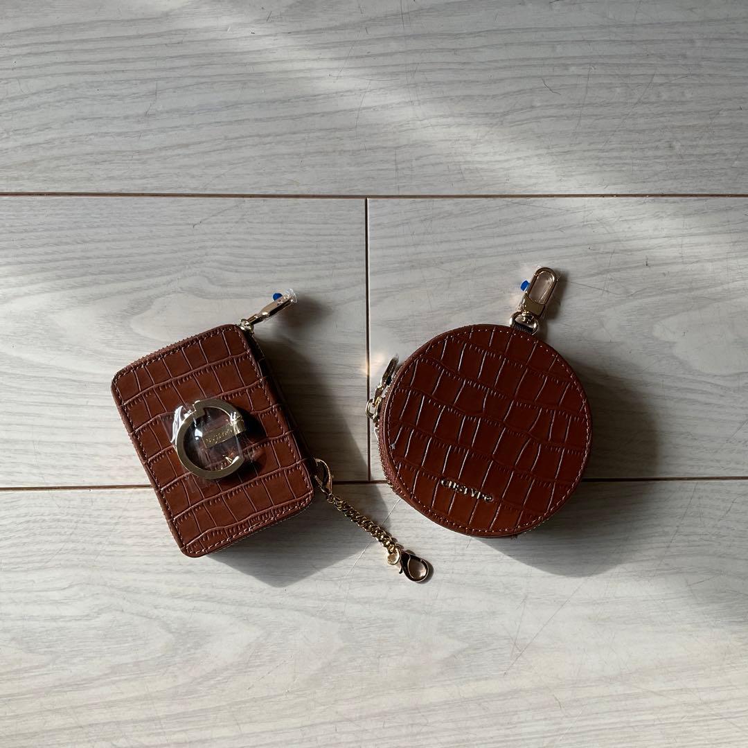 新品未使用　custype ブラウン クロコダイル風iPhone14proケース