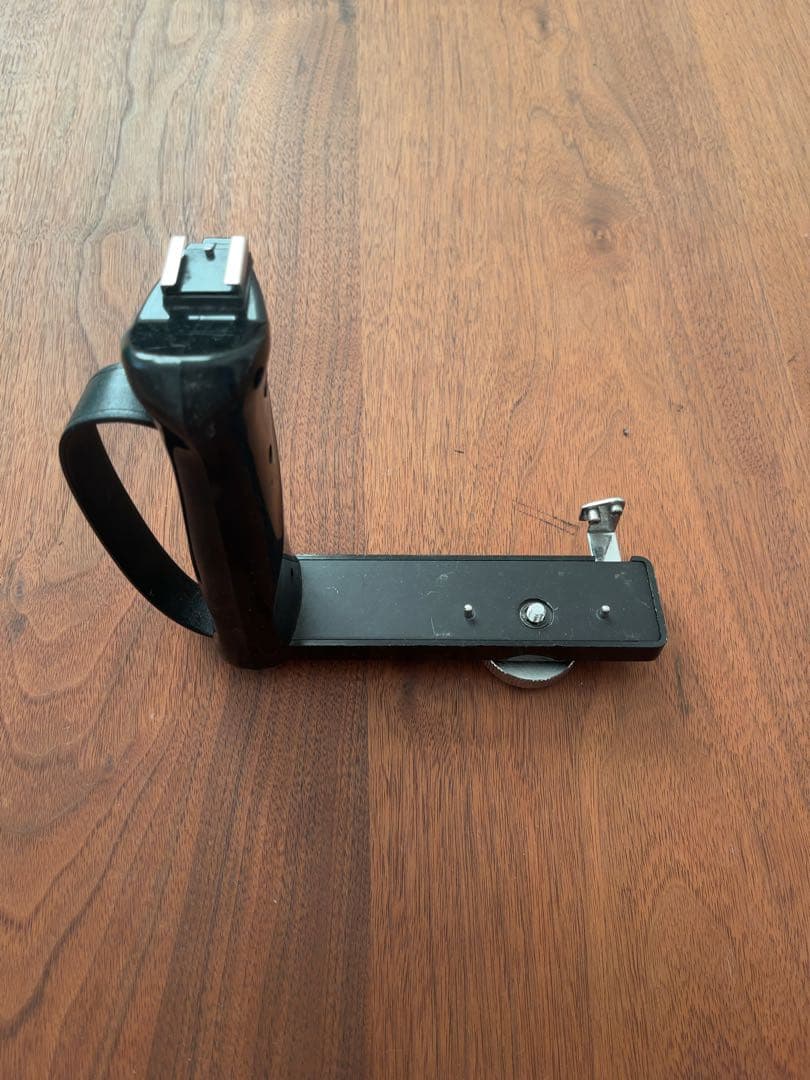 マミヤ 中判フィルムカメラ用グリップ