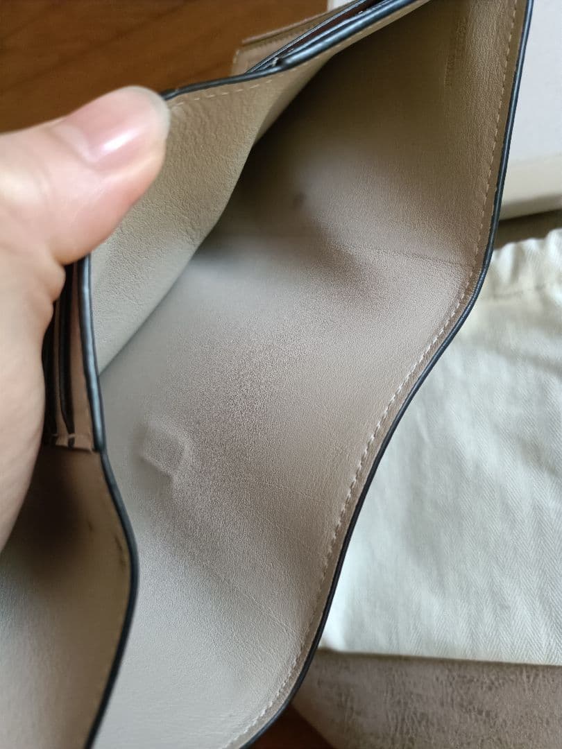 LOEWE バーティカルウォレット　スモール