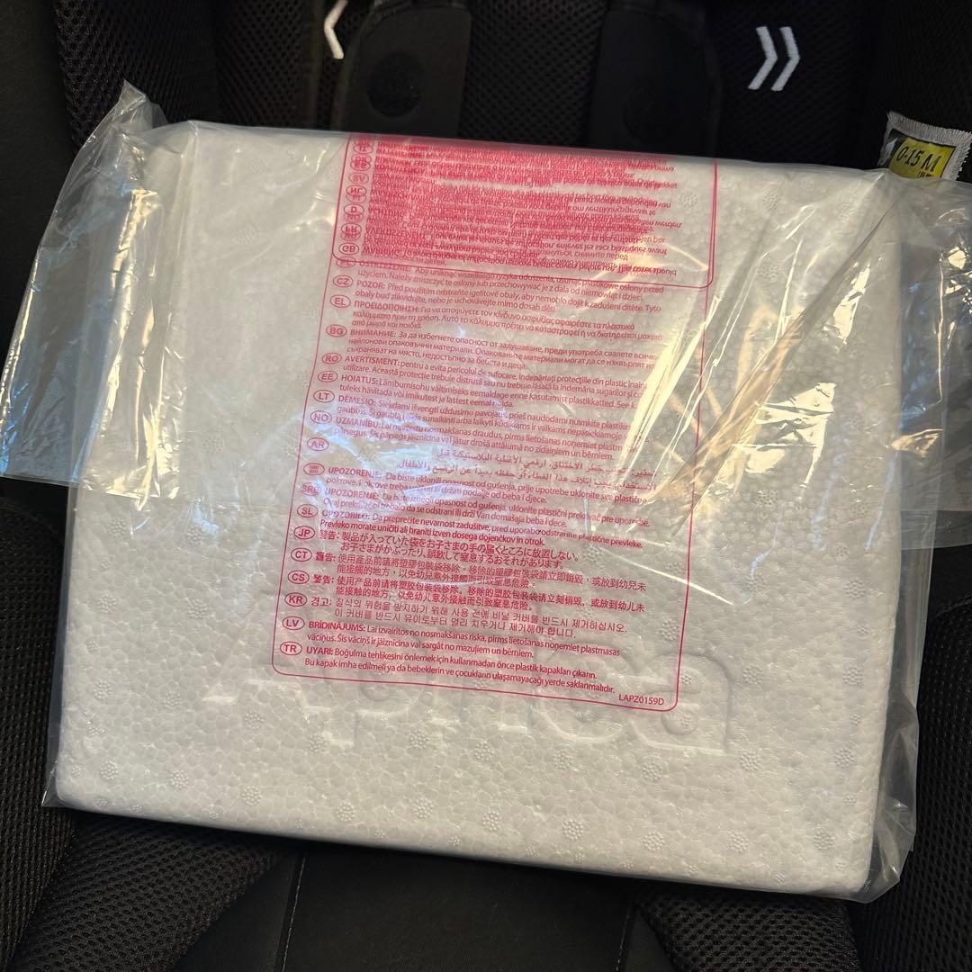 ★美品 Aprica フォームフィット ISOFIX セーフティープラス 黒★