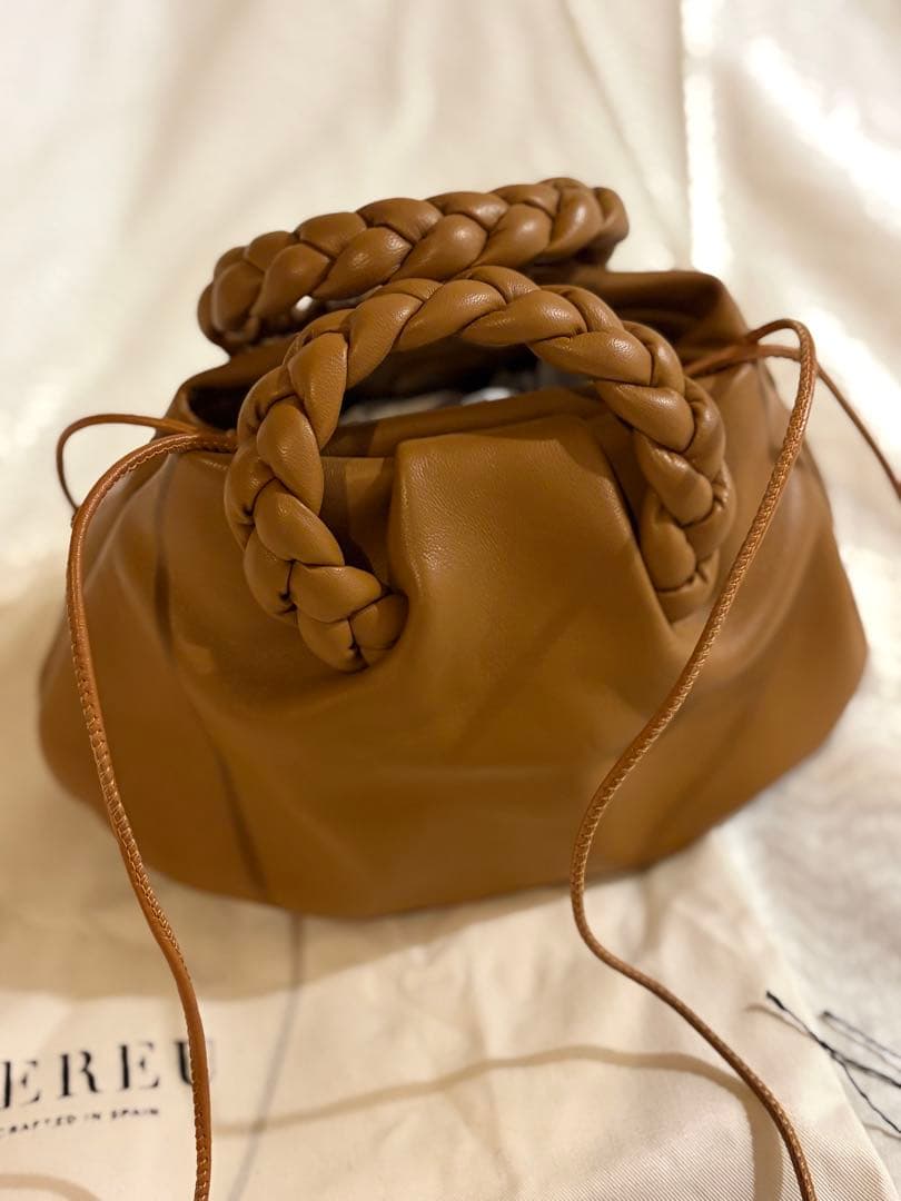 未使用　HEREU ヘリュー Bombon ボンボン 2way ショルダーバッグ