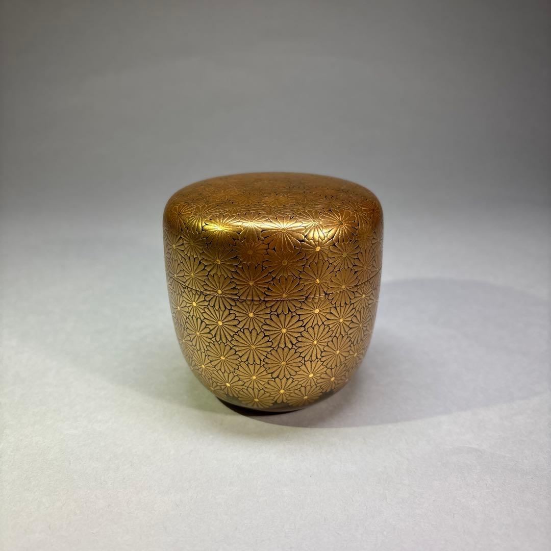 和宗陽斉　菊詰大棗　金地内梨地 (桐箱入)