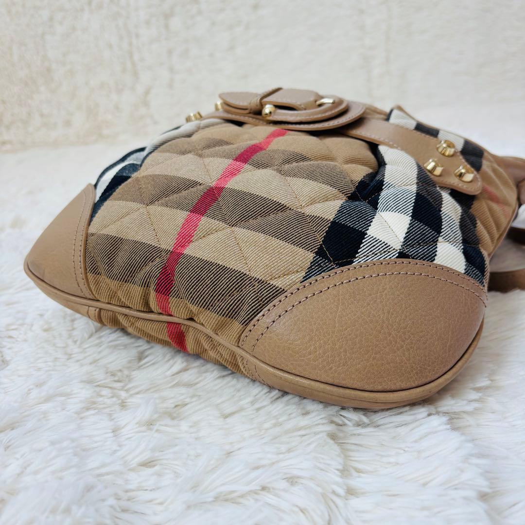超美品 Burberry ショルダーバッグ キルティング ノヴァチェック