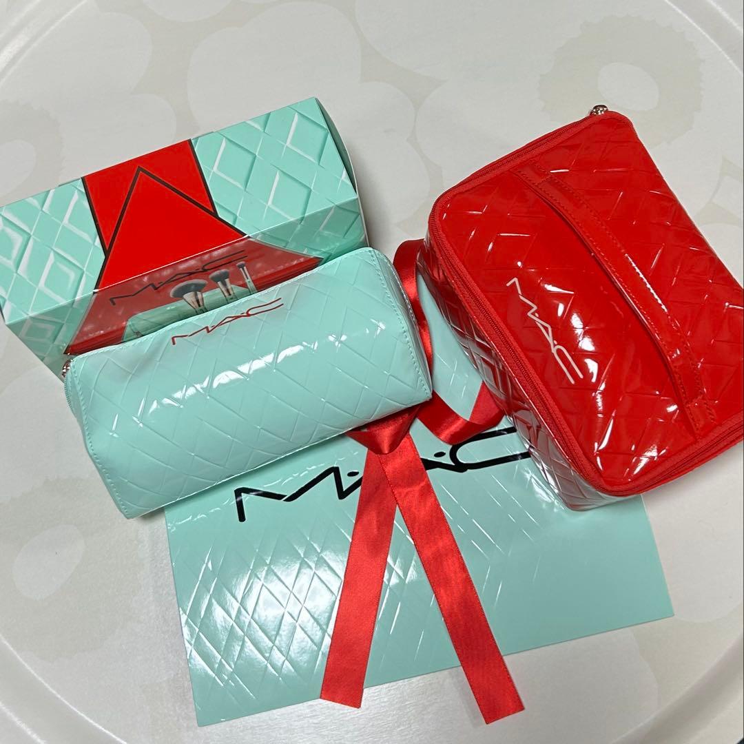 MAC オブ オール トレード ブラシ キット 2025ホリデー★ノベルティ付