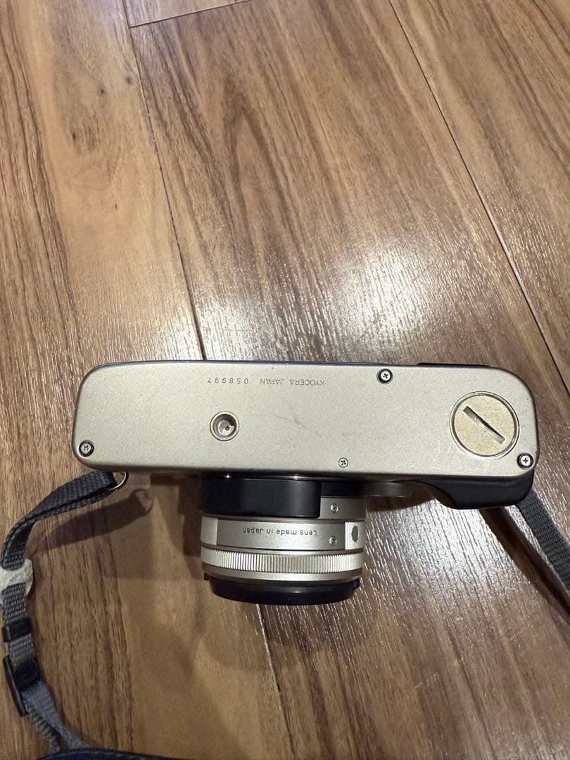 CONTAX G2本体、Carl Zeiss レンズ×3、ストロボ、各種ケース