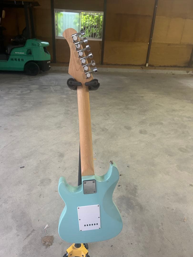 Bacchus エレキギター ミントグリーン