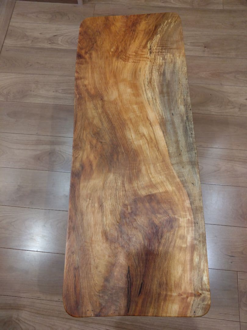 栃（とち）のベンチ80　ローテーブルにも❕栃の杢目が綺麗ですよ❕脚は桜の硬い枝