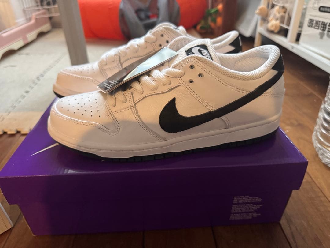 スケートボード NIKE SB DUNK LOW PRO WHITE/BLACK 26CM