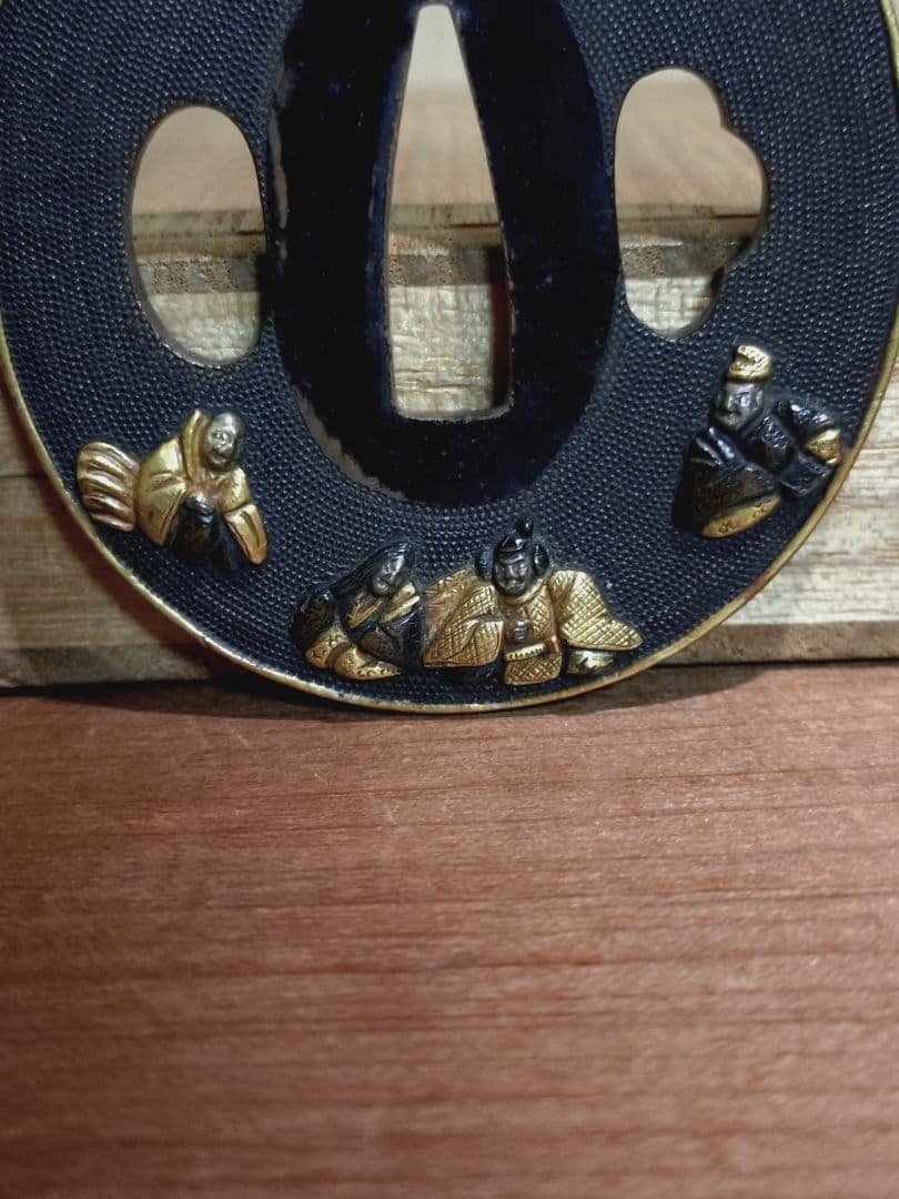 赤銅 魚子地 象嵌 人物 鍔 武者 僧侶 金工 武具 刀装具