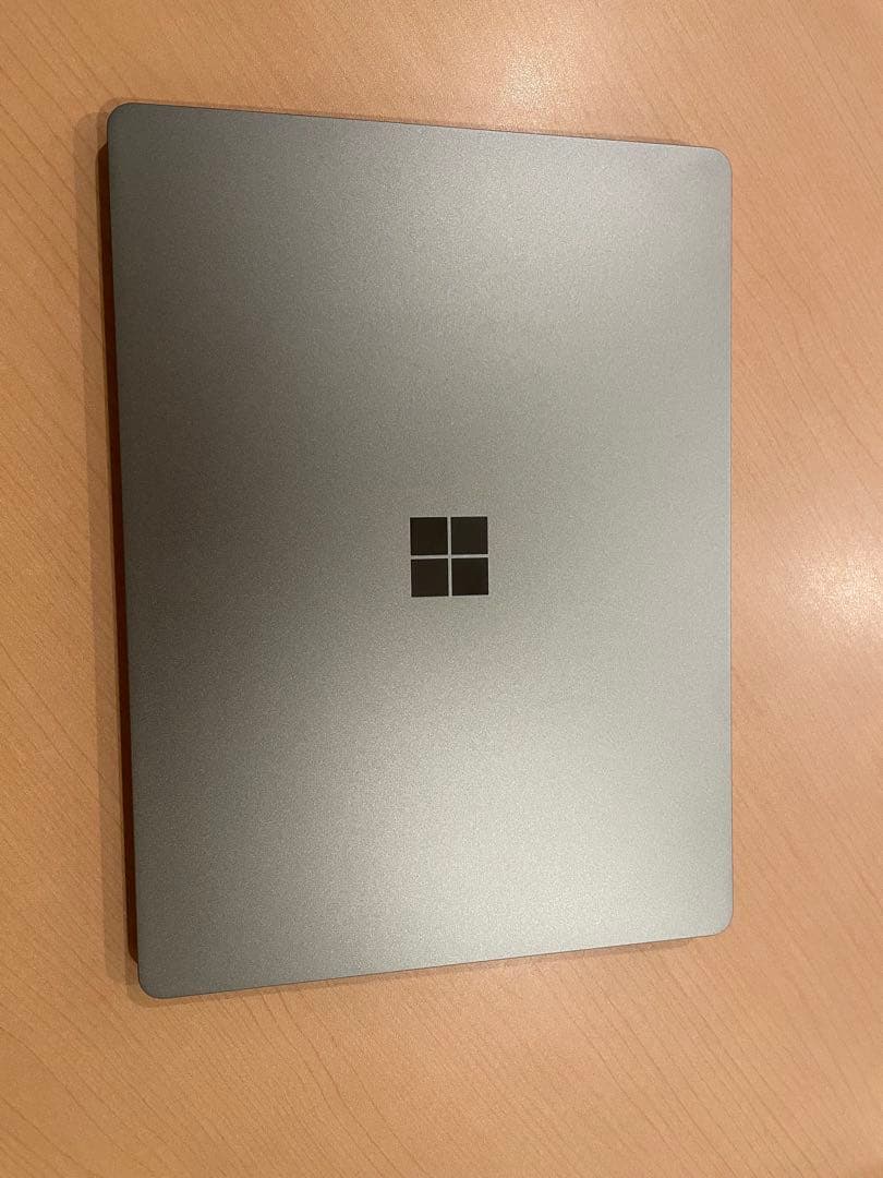 中古 Surface Laptop GO3 XKQ-00010 メモリー16GB