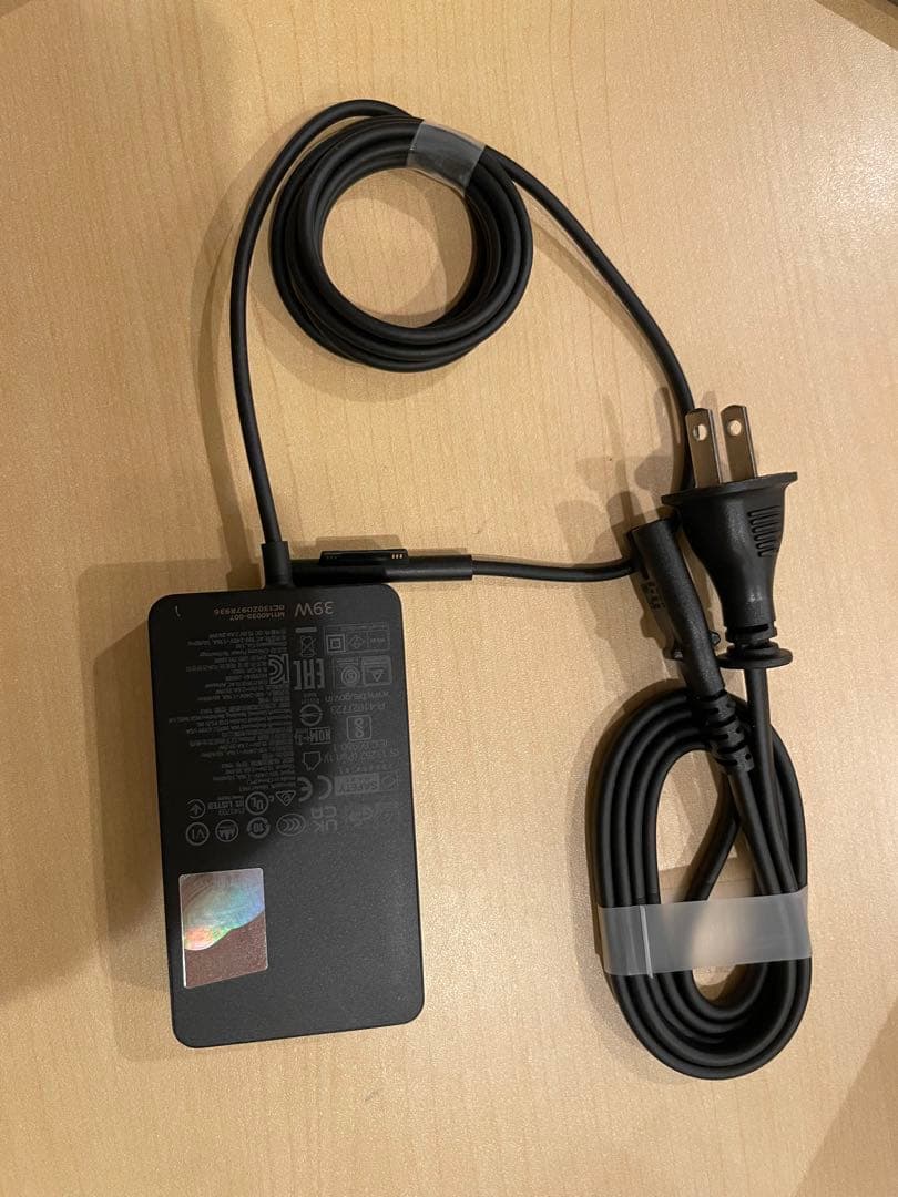 中古 Surface Laptop GO3 XKQ-00010 メモリー16GB