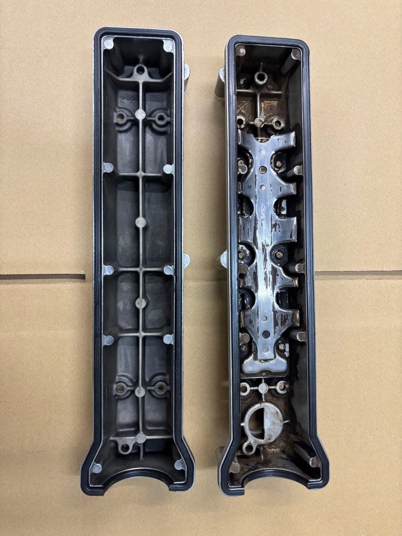 AE86 4AGヘッドカバー