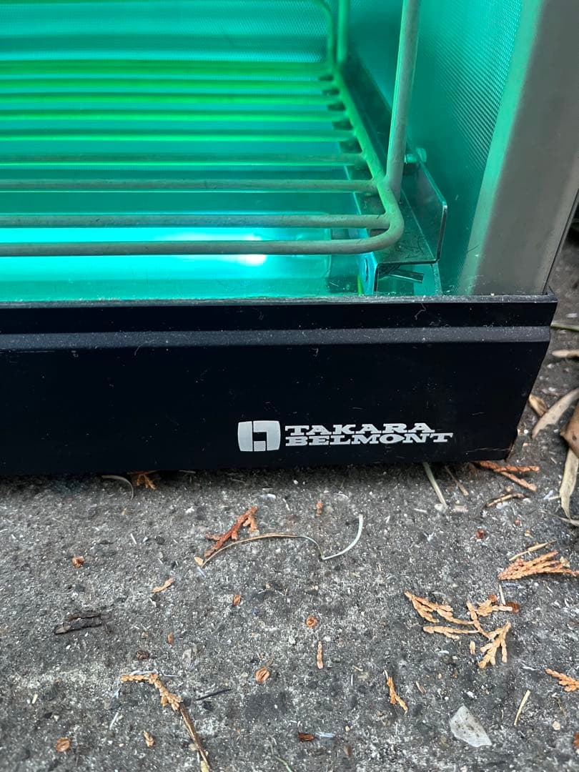 中古　タカラベルモント ステリライザー 紫外線消毒器 EX-UV100