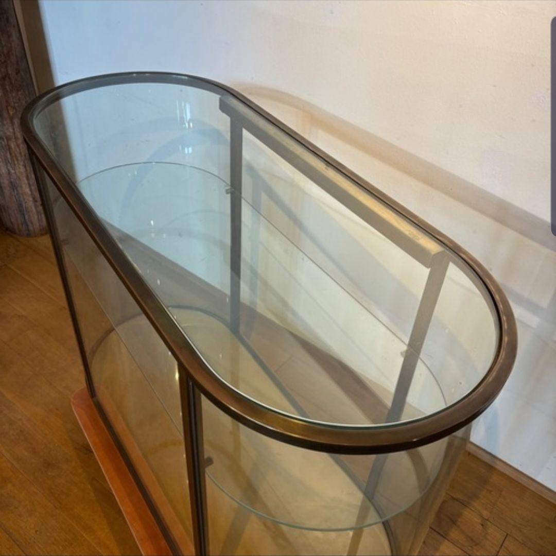 引き取り限定 ビンテージ 楕円形 ライト付き 真鍮 ガラス ショーケース 飾り棚