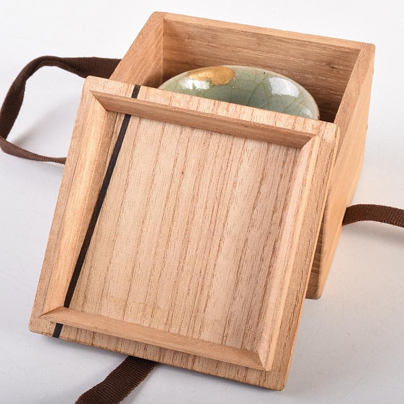 中国　南宋　哥窯　金糸鉄線　刻蓮弁文　盃　金継直し　時代箱付　V　R7717