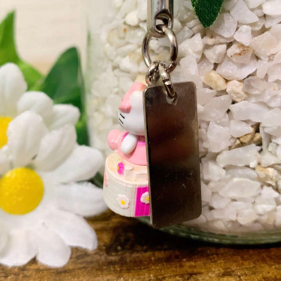 り*ご様 【希少レア】ご当地キティ　テレビ朝日　根付　ストラップ　限定品　入手困