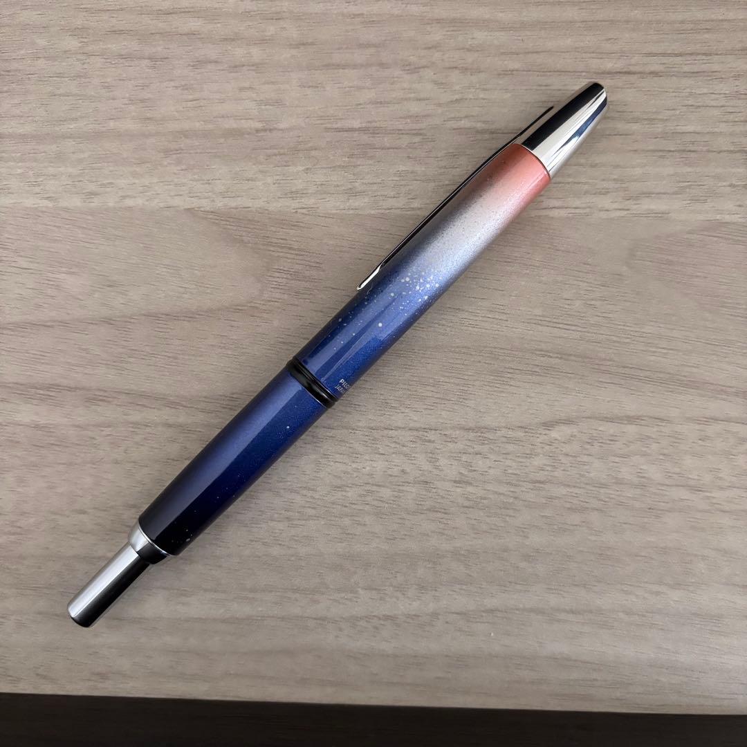【美品】パイロットキャップレスデシモ 20thモデル夜明けの星空Mニブ万年筆